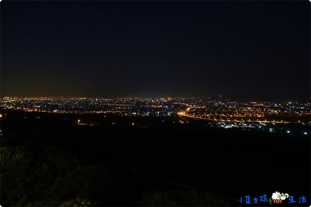 [南投食記]南投夜景很棒的景觀餐廳！東星屋景觀餐廳，環境好、視野棒無遮蔽物，非常適合夫妻/朋友/情侶約會聚餐！